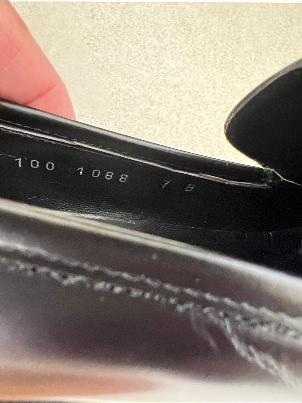 Gucci Vintage Black Women’s Loafers - Picture 5 of 7